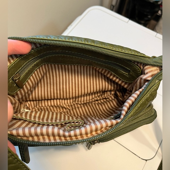 Ampere Army Green Crossbody Purse - Picture 3 of 4